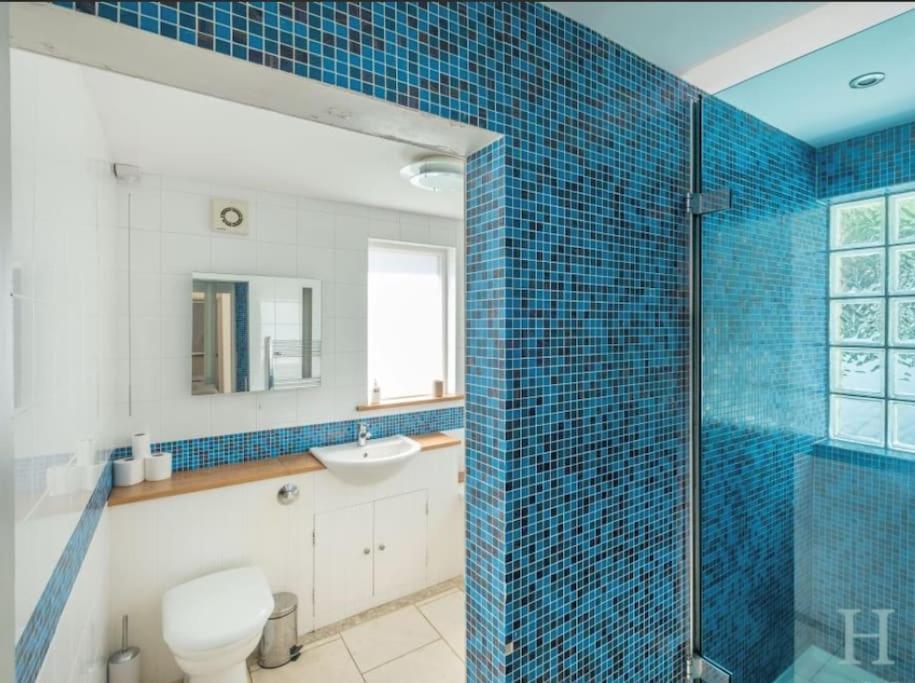 The Old Boat House, Seaview - Seafront Three Bedroom Cottage With Separate Two Bedroom Annexe Zewnętrze zdjęcie